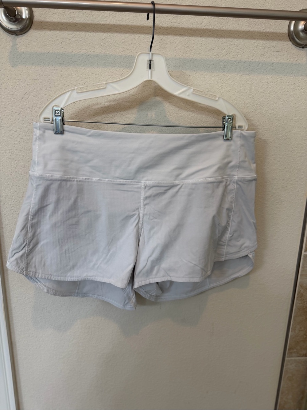 Lululemon High Rise 4” Speed Up Short